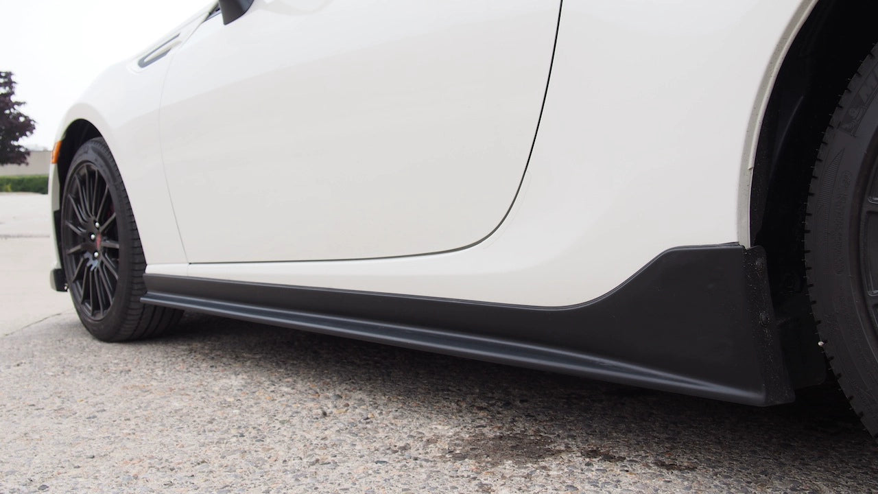 Toyota 86/Subaru BRZ Carbon Fiber Vortex Style Side Skirts (2012-2021)