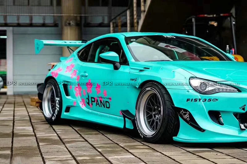 Toyota 86/Subaru BRZ Rocket Bunny V3 Style Wide Fenders
